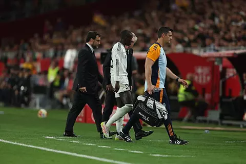 دون تحديد مدة غيابه.. ريال مدريد يكشف تفاصيل إصابة ميندي